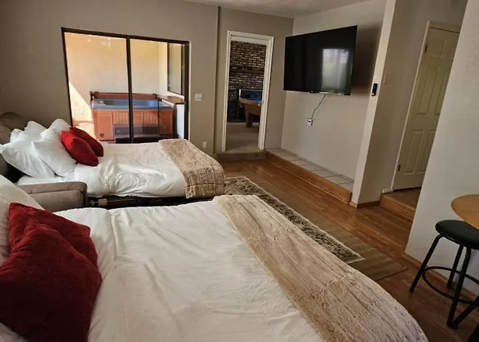 Cliff Views - Hot Tub - Sups - Boat Parking - Sleeps 16