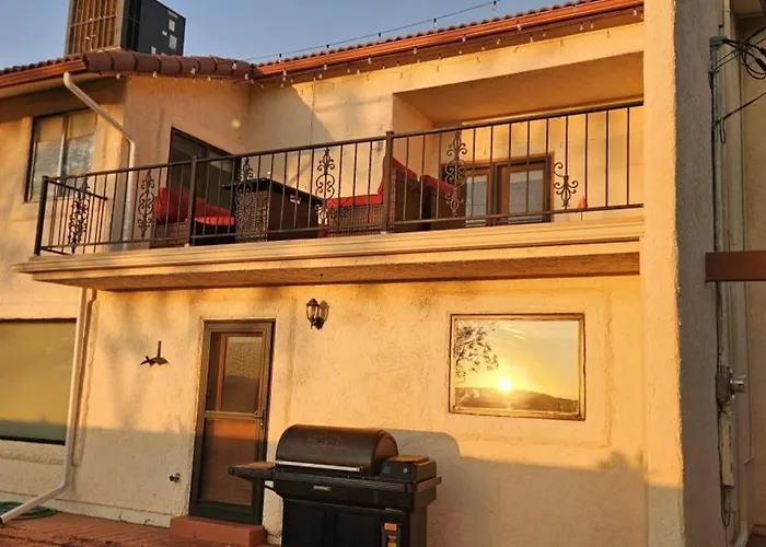 Cliff Views - Hot Tub - Sups - Boat Parking - Sleeps 16