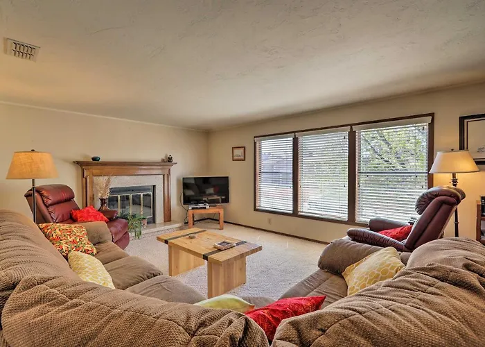 Walk To Rim View Trail: Page Home W/ Deck & Yard